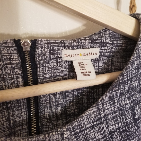 Mercer & Madison top size L - Picture 3 of 7